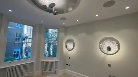 Refurbished Nevern Mansions living room with integrated lighting