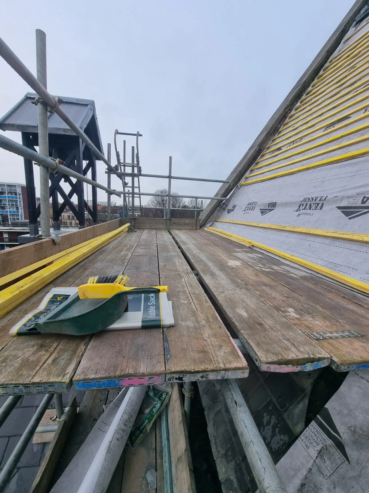 Roof underlay and battens during slate renewal