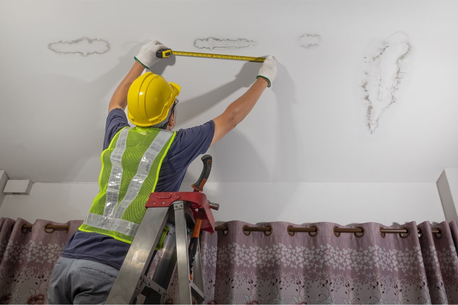 Flat Roof Leak Guide: Causes, Signs & Prevention for UK Homeowners